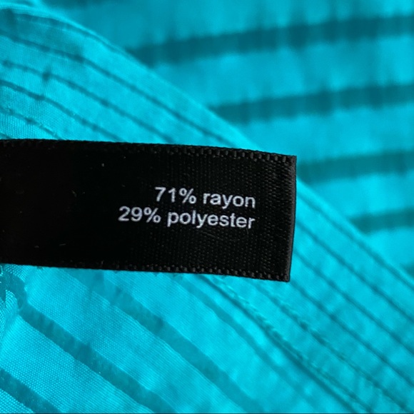 Tempting Turquoise Top ❤️ - Picture 4 of 4